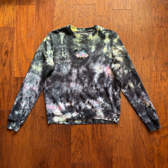 Blind Rooster Tops - Blind Rooster Tie-Dye Floral Embroidered Sweatshirt - Size S/M Unisex